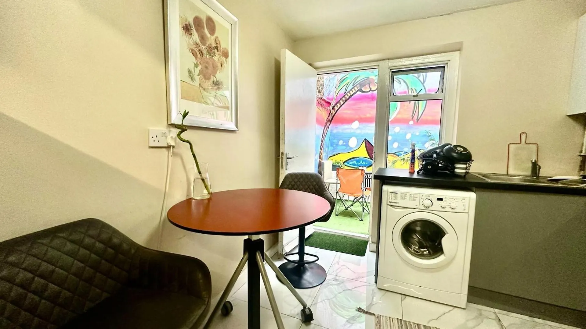 Guest house Private Room In Trendy East London